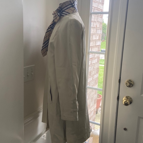 Burberry Camden Heritage Car Coat - Picture 5 of 16